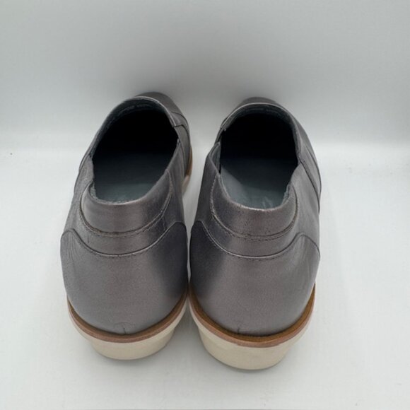 Dansko Women's Julia Slip On Wedge Loafer Metallic Pewter Size 40 - Picture 4 of 7
